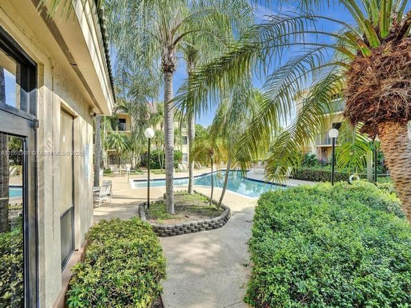 9999 Summerbreeze Dr 108, Sunrise FL 33322