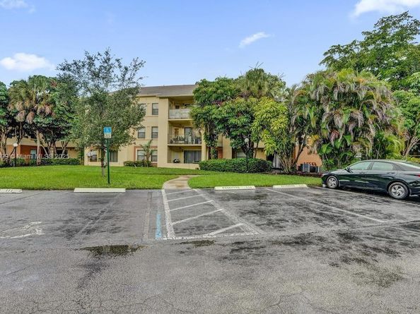 9999 Summerbreeze Dr 108, Sunrise FL 33322