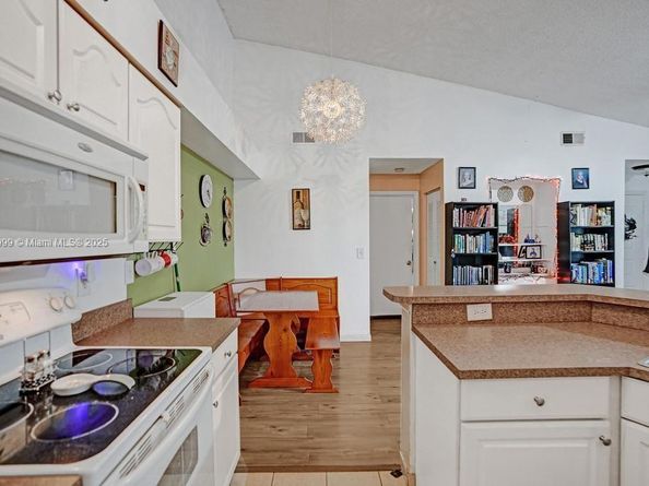 9999 Summerbreeze Dr 108, Sunrise FL 33322