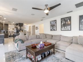 545 SW 180th Ave, Pembroke Pines FL 33029