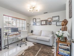 545 SW 180th Ave, Pembroke Pines FL 33029