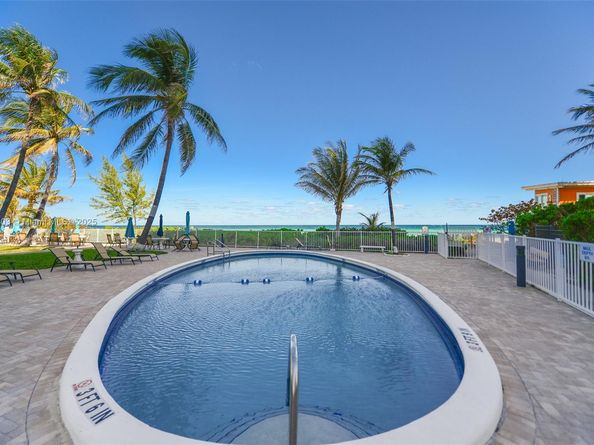 1936 S Ocean Dr 3C, Hallandale Beach FL 33009