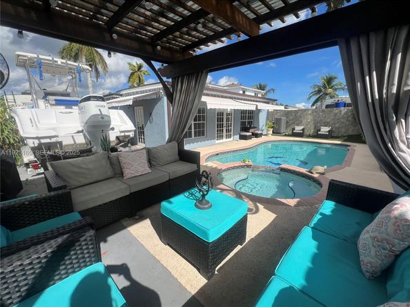 12446 SW 198th St, Miami FL 33177