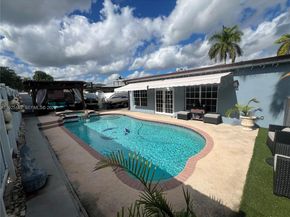 12446 SW 198th St, Miami FL 33177