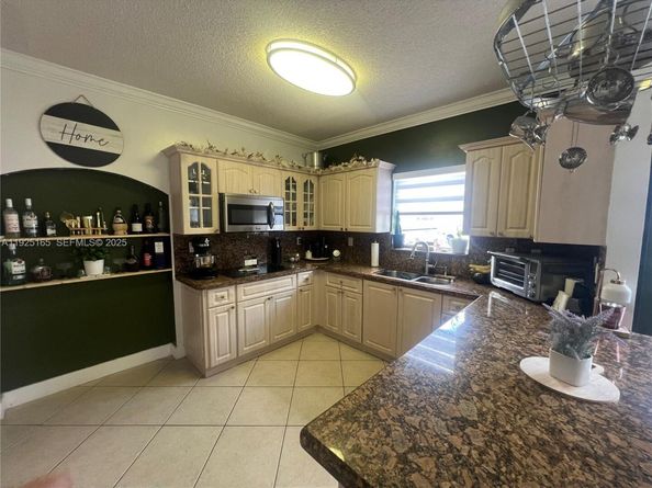 12446 SW 198th St, Miami FL 33177