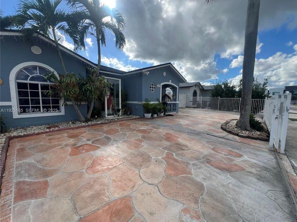 12446 SW 198th St, Miami FL 33177