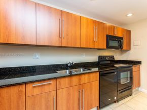 3000 S Ocean Dr 316, Hollywood FL 33019