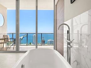 3470 E Coast Ave PH207, Miami FL 33137