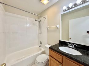 3449 NW 44th St 101, Oakland Park FL 33309