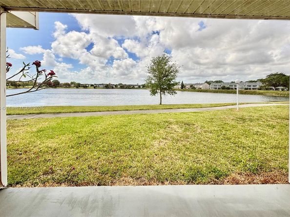 3449 NW 44th St 101, Oakland Park FL 33309
