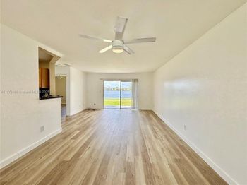 3449 NW 44th St