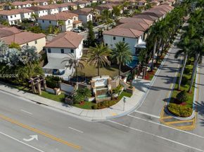 9860 NW 88th St, Doral FL 33178