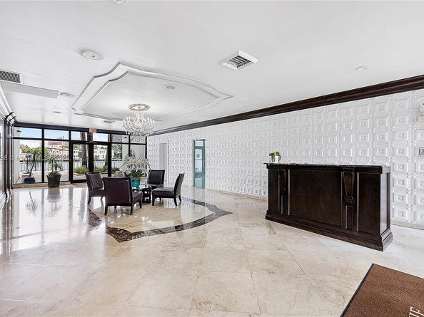 10101 E Bay Harbor Dr 702, Bay Harbor Islands FL 33154