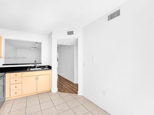 3505 Briar Bay Blvd 104, West Palm Beach FL 33411