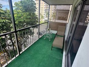 4158 Inverrary Dr 405, Lauderhill FL 33319