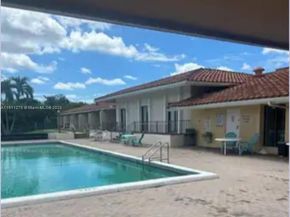 4158 Inverrary Dr 405, Lauderhill FL 33319