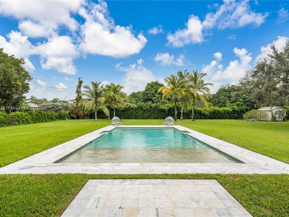 11835 SW 91st Ave, Miami FL 33176