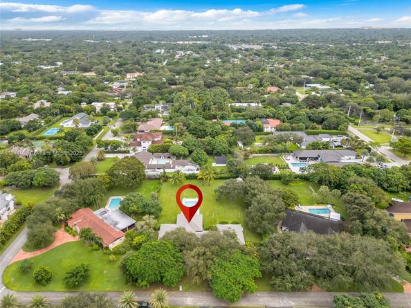11835 SW 91st Ave, Miami FL 33176