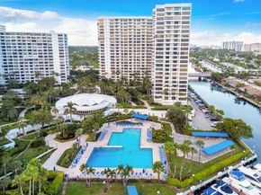 2500 Parkview Dr 2319, Hallandale Beach FL 33009