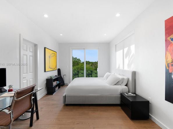 325 Campana Ave, Coral Gables FL 33156