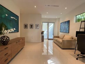 3071 Orange St, Miami FL 33133