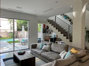 3071 Orange St, Miami FL 33133