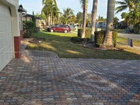 10935 Gable St, Boca Raton FL 33428