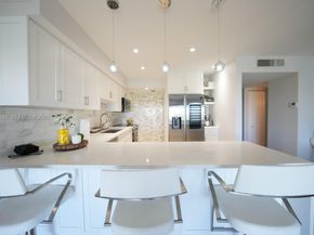 200 Diplomat Pkwy 827, Hallandale Beach FL 33009