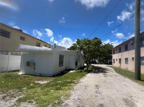 8 S C St, Lake Worth FL 33460