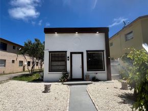 8 S C St, Lake Worth FL 33460
