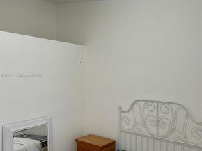 6736 NW 192nd Ln 6736, Hialeah FL 33015