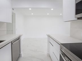 13250 SW 7th Ct 204L, Pembroke Pines FL 33027