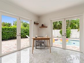 5900 NE 15th Ave, Fort Lauderdale FL 33334