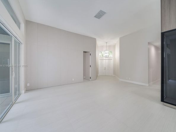 1212 Camellia Ln, Weston FL 33326