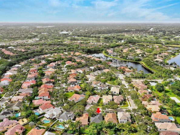 1212 Camellia Ln, Weston FL 33326