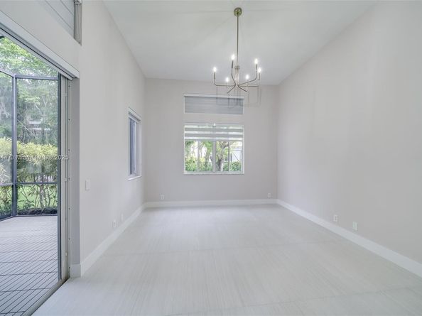 1212 Camellia Ln, Weston FL 33326