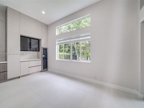 1212 Camellia Ln, Weston FL 33326