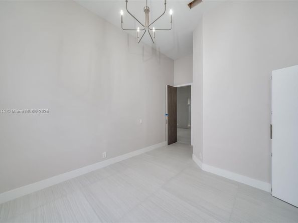 1212 Camellia Ln, Weston FL 33326