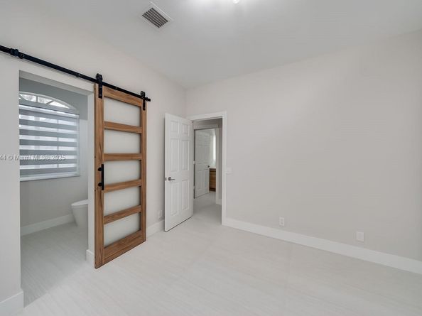 1212 Camellia Ln, Weston FL 33326