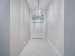 1212 Camellia Ln, Weston FL 33326