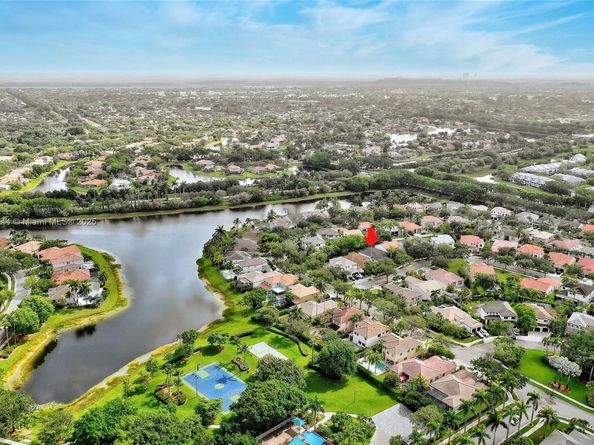 1212 Camellia Ln, Weston FL 33326