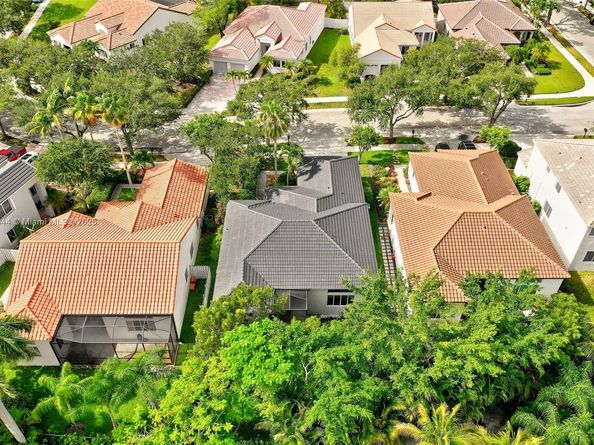 1212 Camellia Ln, Weston FL 33326