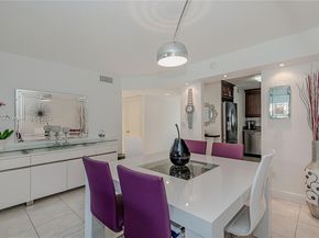 9410 N Hollybrook Lake Dr 11109, Pembroke Pines FL 33025