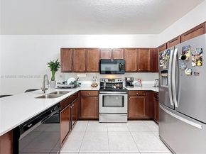 260 NW 109th Ave 206, Miami FL 33172