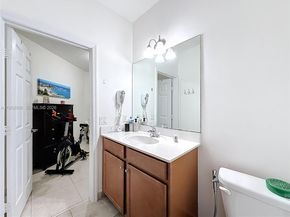 260 NW 109th Ave 206, Miami FL 33172