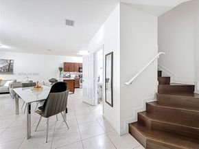 260 NW 109th Ave 206, Miami FL 33172