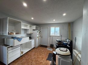 1715 Sunset Ave, Lake Worth FL 33460