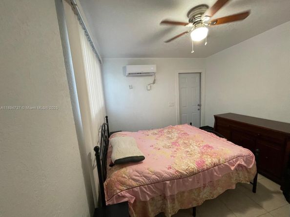 1715 Sunset Ave, Lake Worth FL 33460