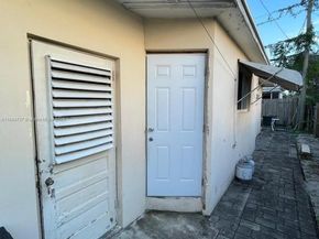 1715 Sunset Ave, Lake Worth FL 33460