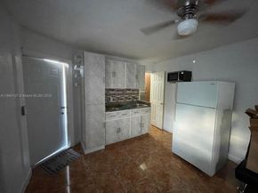 1715 Sunset Ave, Lake Worth FL 33460